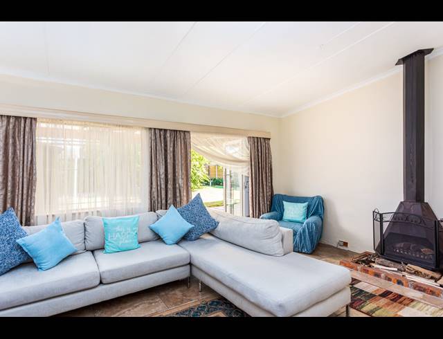3 BEDROOM FREEHOLD SOLD IN PAROW VALLEY